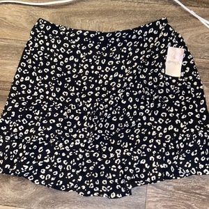 Black with ivory cheetah print Skirt